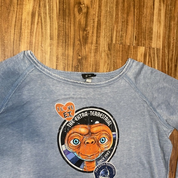 E.T. women’s sweatshirt XXL 2XL Blue Graphic soft distressed lightweight - Picture 3 of 7